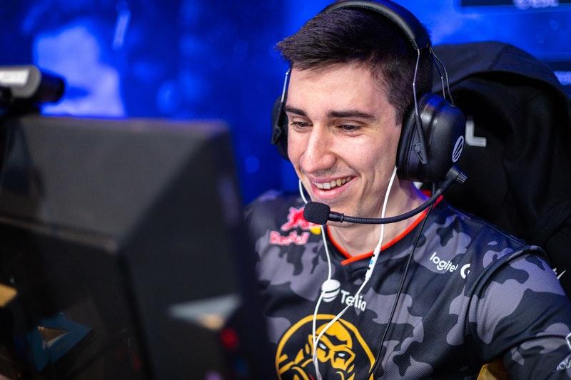 Pavle "maden" Bošković je zvanično novi igrač ENCE organizacije!