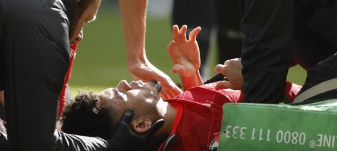 HOROR START: Golman nogom i pesnicom udario Dijaza i prošao bez crvenog kartona! (VIDEO)