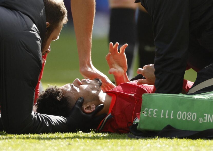 HOROR START: Golman nogom i pesnicom udario Dijaza i prošao bez crvenog kartona! (VIDEO)