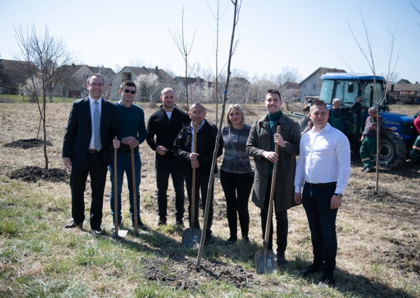 MERIDIAN ČUVA ŽIVOTNU SREDINU: Srbija obogaćena novim drvećem – velika ekološka akcija je počela!