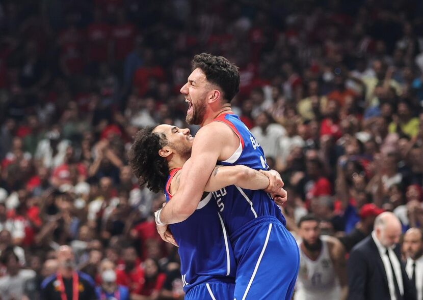 EFES SE VRATIO U IGRU: Strašni Micić i Larkin presudili srpskoj koloniji u Feneru!