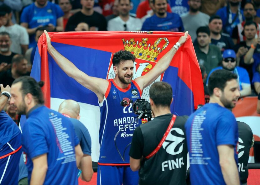 POST FESTUM FINALA: Micić se igrao sa "kraljem" i ponovo pokrenuo logično pitanje!