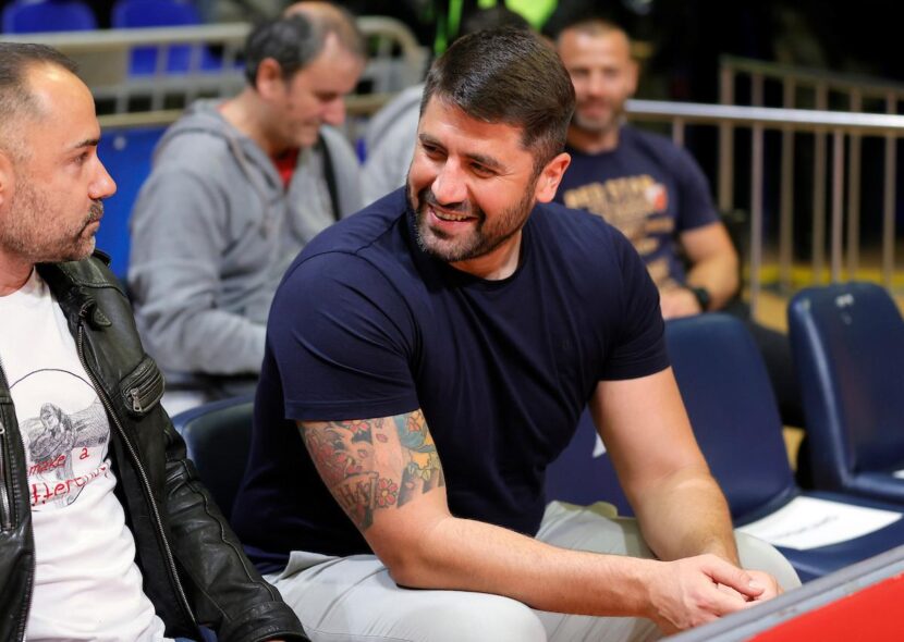 POZNATI ZVEZDAŠI U PIONIRU: Crveno-bele gledaju i Nikola Rađen i Filip Đuričić! (FOTO)