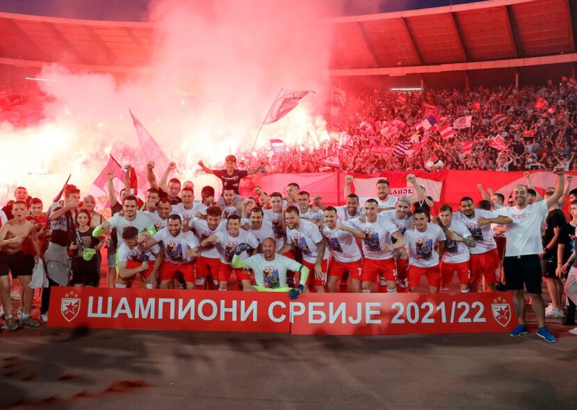 ZVEZDI URUČEN ŠAMPIONSKI PEHAR: Kanga proslavlja na svoj način, saigrači u ekstazi (FOTO)