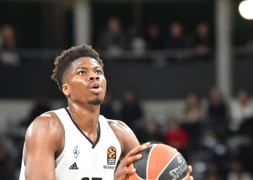 GRCI NAJAVLJUJU: Adetokumbo blizu Crvene zvezde?!