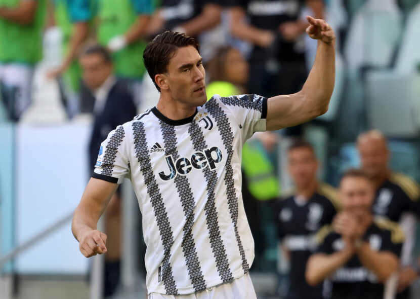 SJAJAN REZULTAT VLAHOVIĆA: Srbin u izboru za prestižnu nagradu pre Ronalda i Kejna!