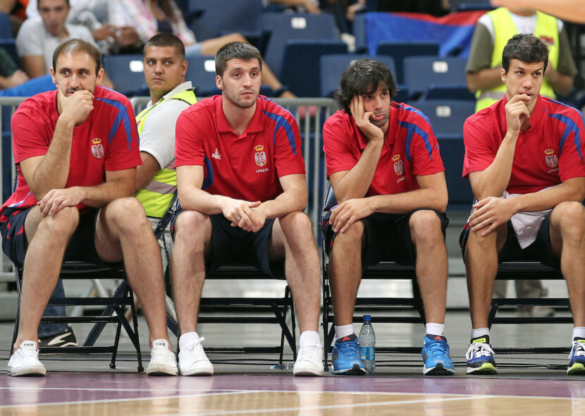 ODGOVOR NA SPORNU ODLUKU: Oglasio se bivši reprezentativac - okačio sliku sa Teom i napisao samo dve reči!