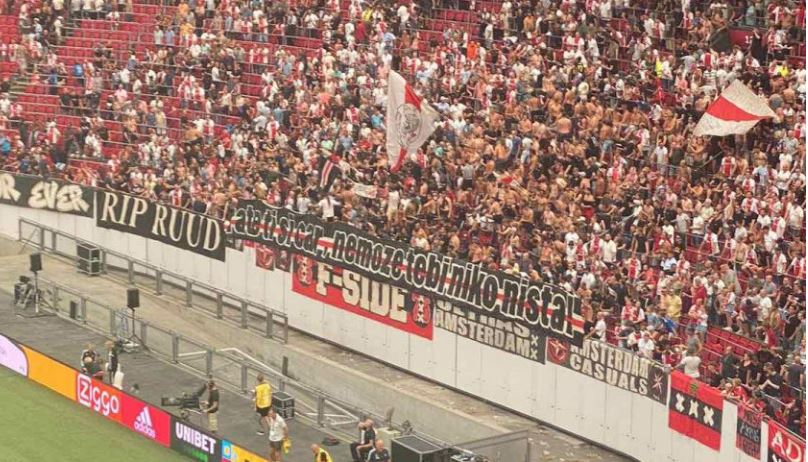 Haos u Roterdamu: Navijači Fejenorda otvorili igrača Ajaksa (VIDEO)