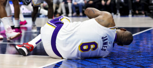 Noćna mora Lejkersa: Lebron se povredio u ključnom trenutku sezone!