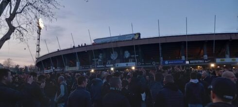 Burna uvertira: Protest Grobara ispred stadiona Partizana (VIDEO)
