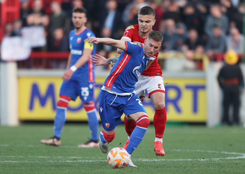 Horor u Kruševcu: Veljko Nikolić u suzama napustio teren