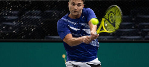 Kecmanović izbacio Runea i produbio crnu rupu šestog tenisera sveta