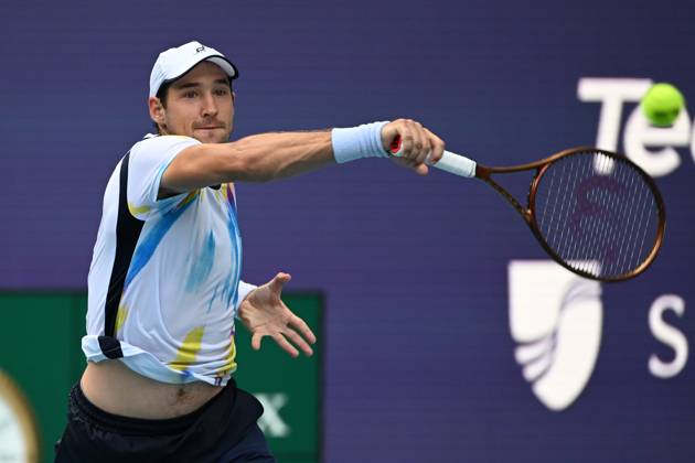 Lajović stao na korak od glavnog žreba u Parizu