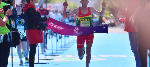 Foto-finiš: – Lašgar pobednik 36. Beogradskog maratona (VIDEO)