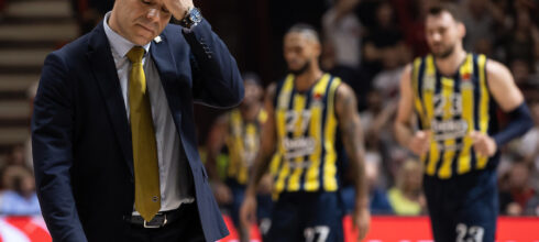 Itudis oterao centra Fenerbahčea u svlačionicu! (VIDEO)