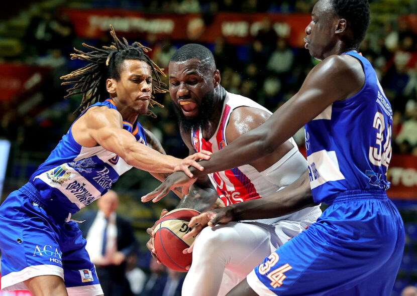 Crvena zvezda Meridianbet odbila nalet Mornara u završnici za pobedu u Baru