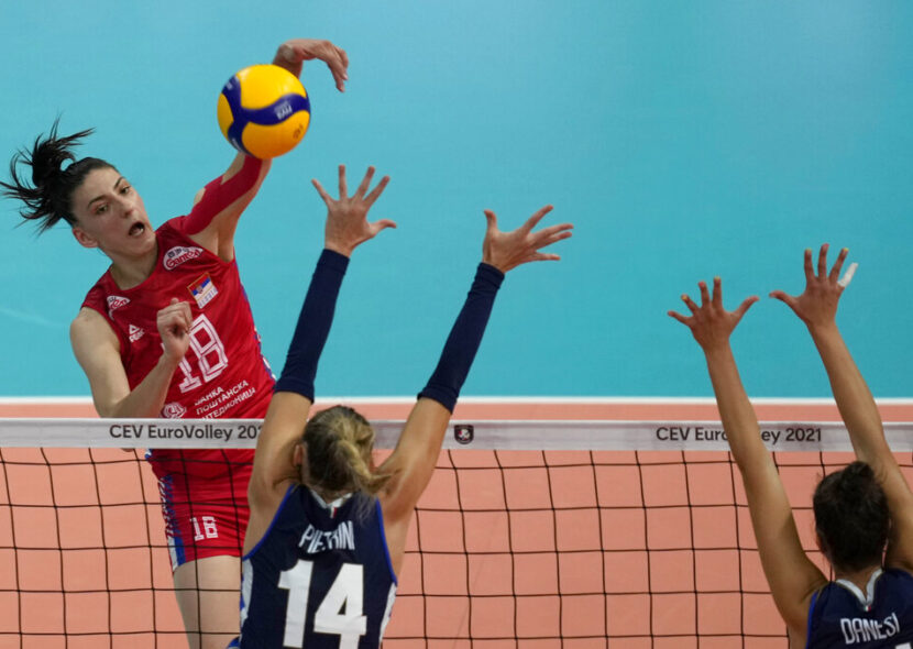 Poraz kad mu vreme nije - Srbiju teorija drži u trci za završni turnir