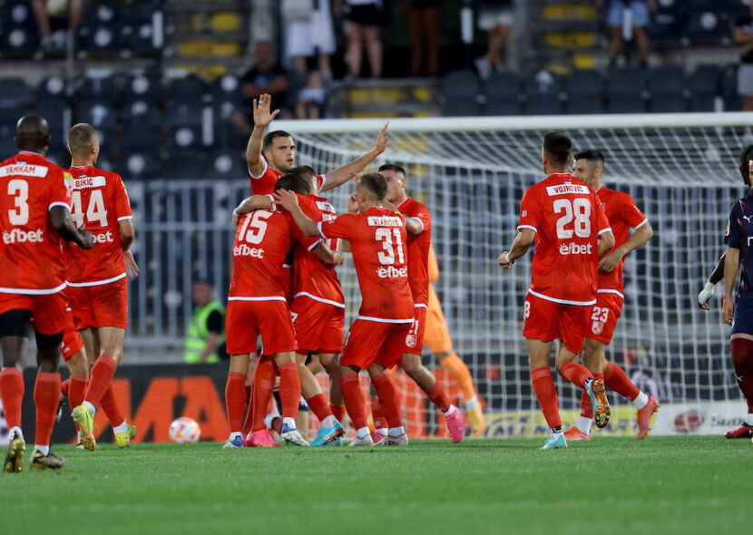 Petrov izveo čaroliju u Humskoj, pa se izvinio navijačima (VIDEO)