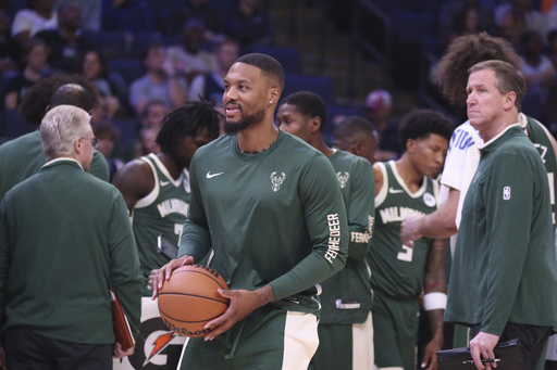 Lilard nezaustavljiv na debiju u Baksima, Lejkersi savladali Sanse